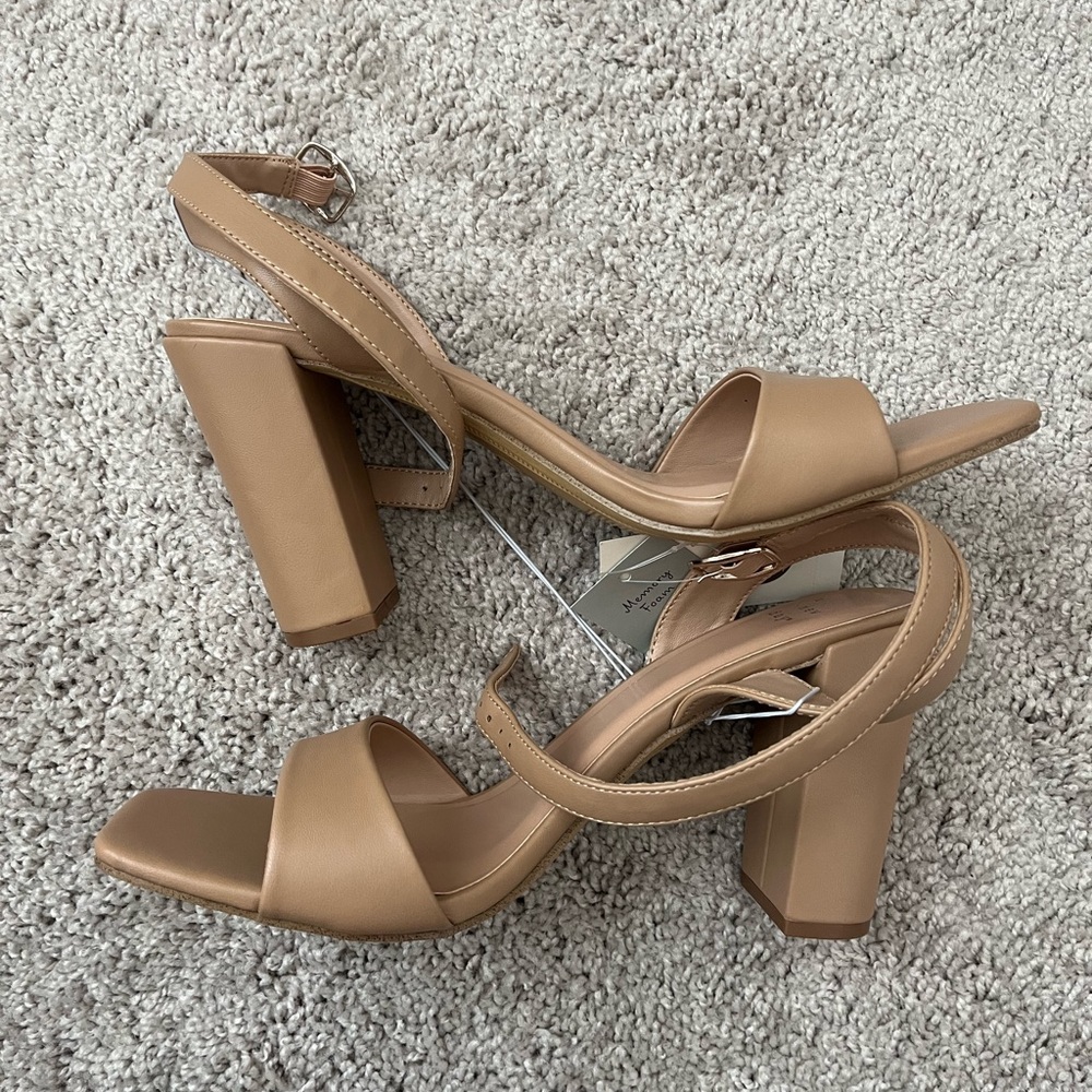 A New Day Nude Heel size 11 - classic look, perfect for any occasion, cute!!